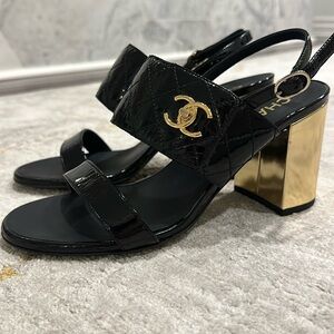 Unworn Chanel patent leather sandal